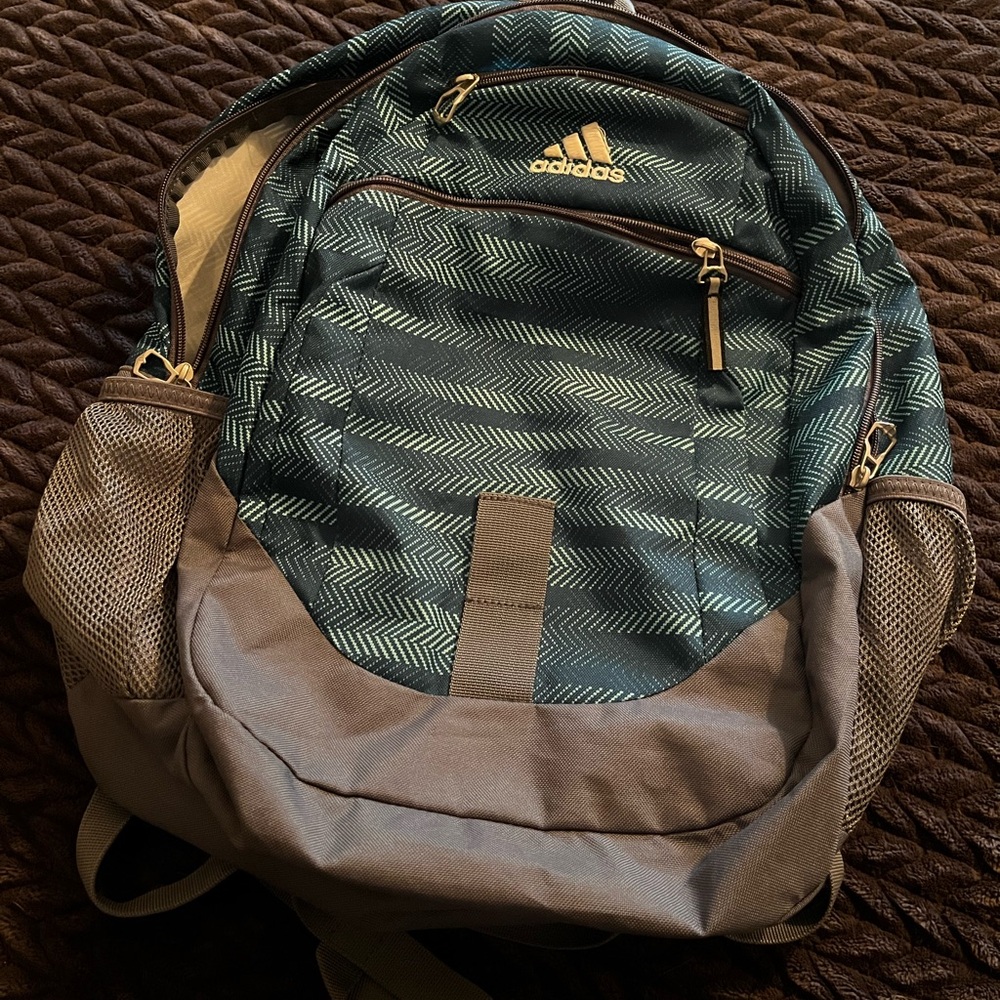Adidas duffle bag and backpack. - Picture 12 of 16